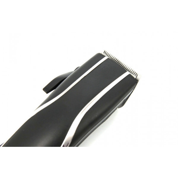 Машинка для стрижки GEMEI GM-811 - професійний інструмент для домашньої стрижки без шуму.