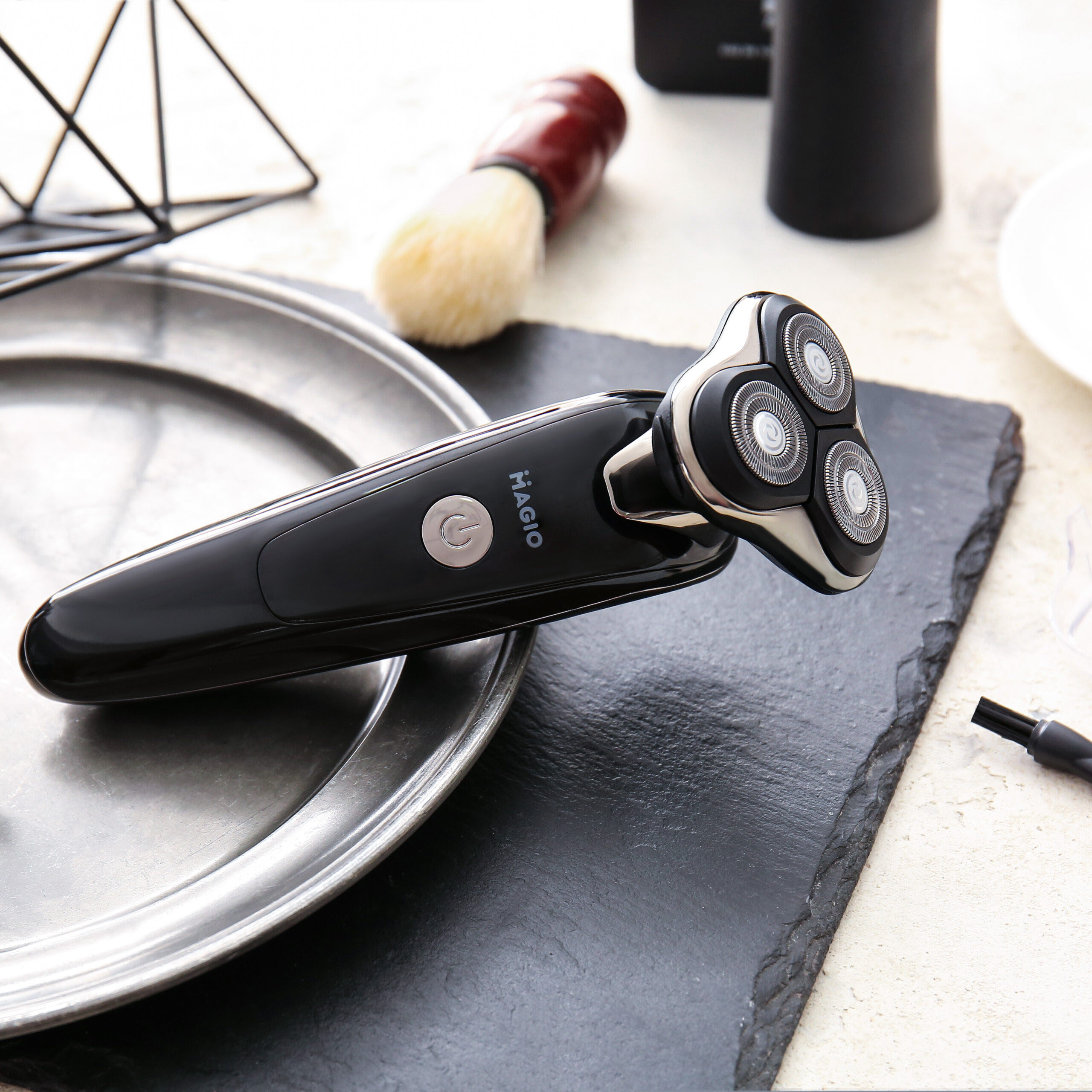 Електробритва 3 плав. голівки/ сухе/ вологе гоління/висувний триммер MAGIO MG-687 — изображение 3