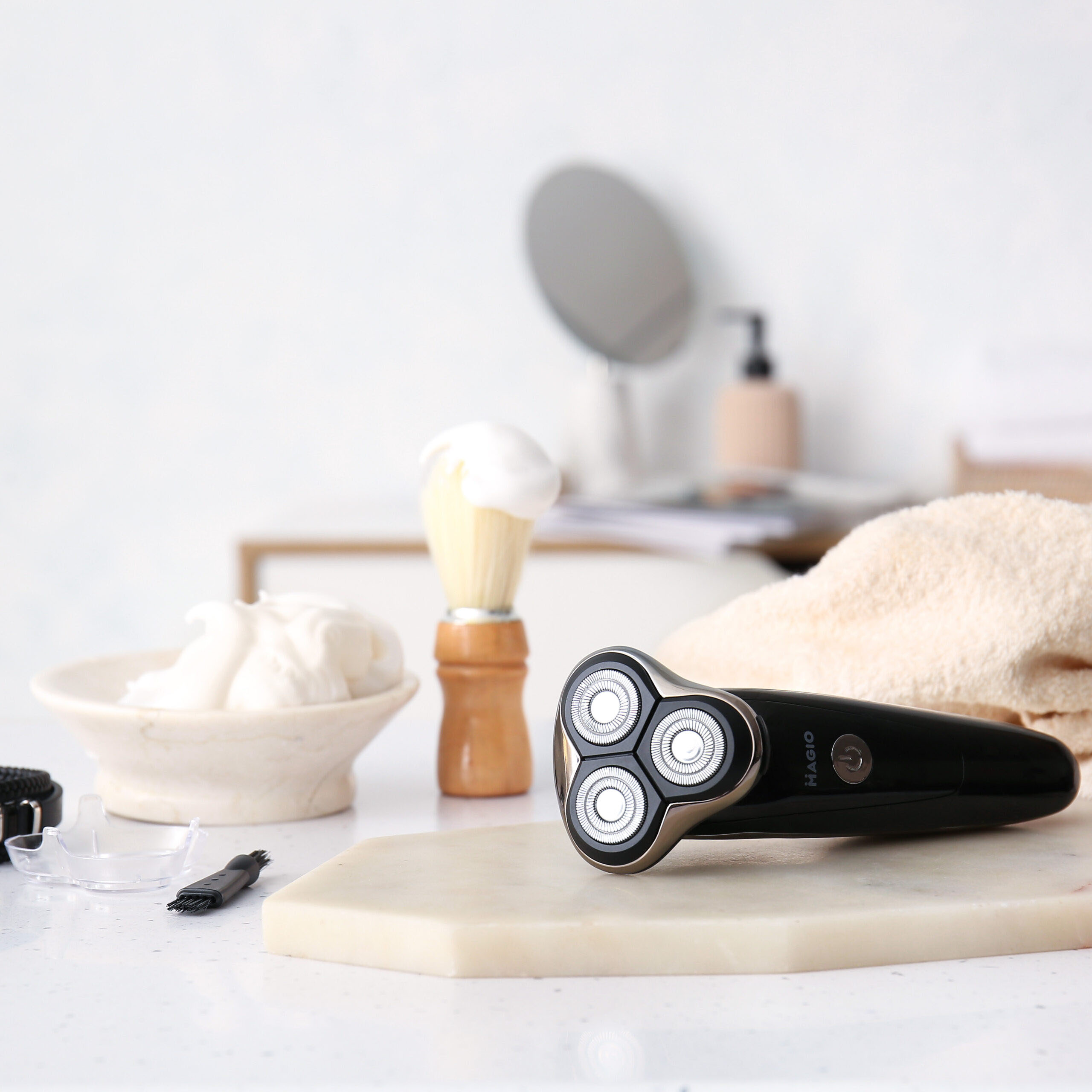 Електробритва 3 плав. голівки/ сухе/ вологе гоління/висувний триммер MAGIO MG-687 — изображение 9