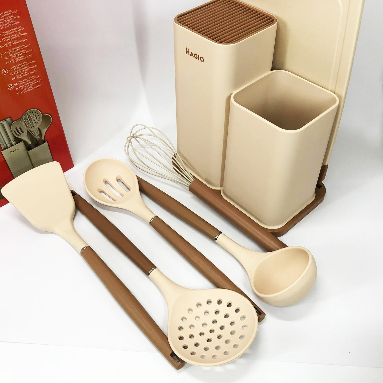 Набір силіконових кухонних речей Magio MG-1097I набір ножів лопаток 12 предметів — изображение 8