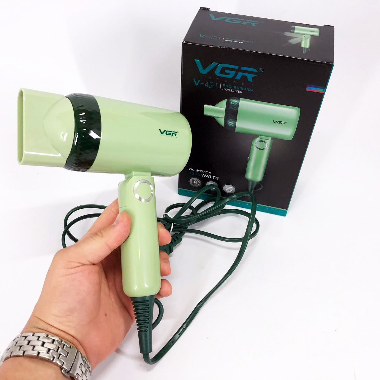 Дорожній складний фен VGR V-421 1200 Вт — компактний і потужний — изображение 5
