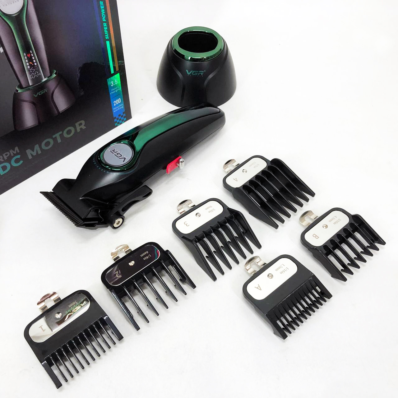 Машинка для стрижки VGR V-010 Professional Metal — до 250 хв автономної роботи — изображение 22