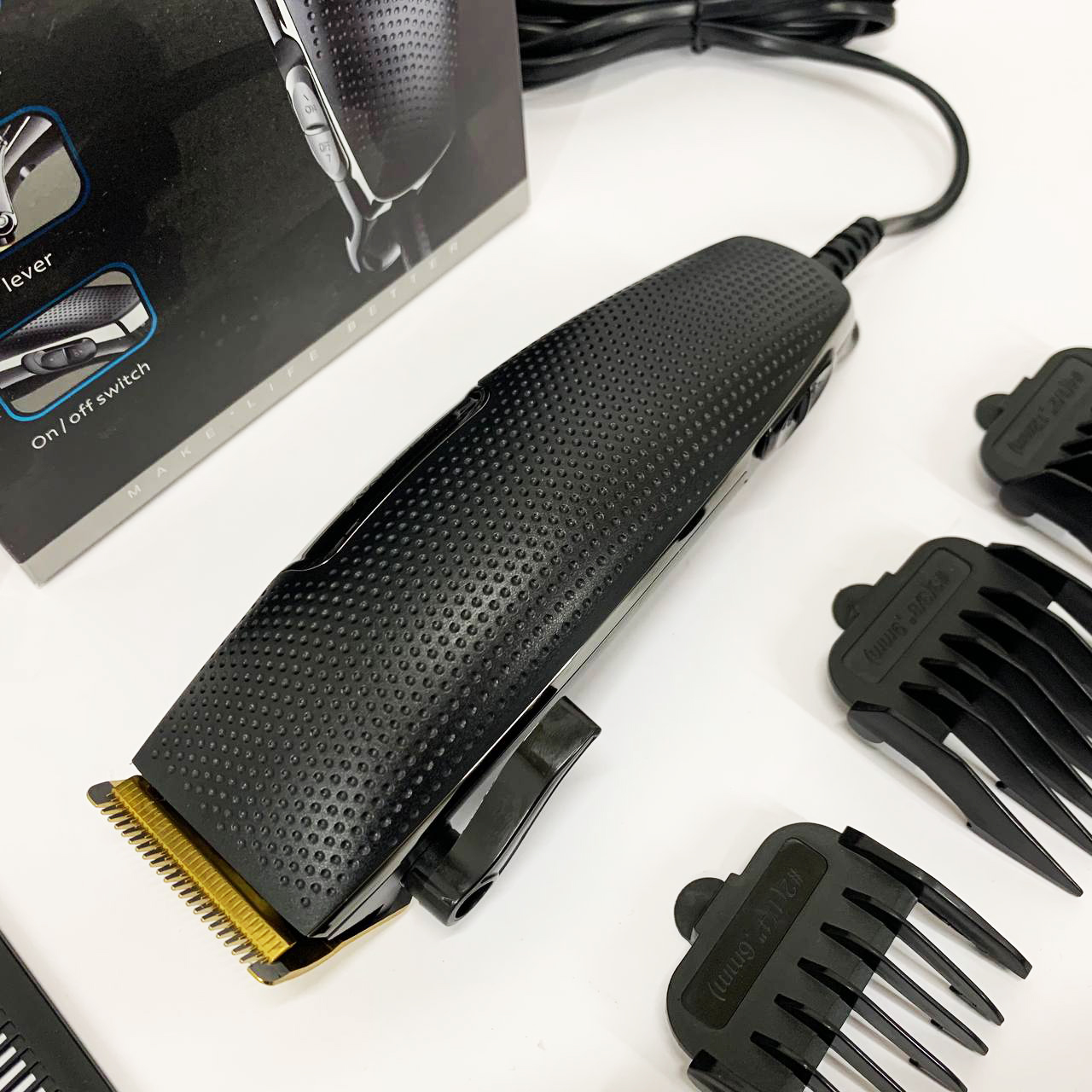 Машинка для стрижки Gemei GM-806 — титанове лезо, 4 насадки — изображение 7