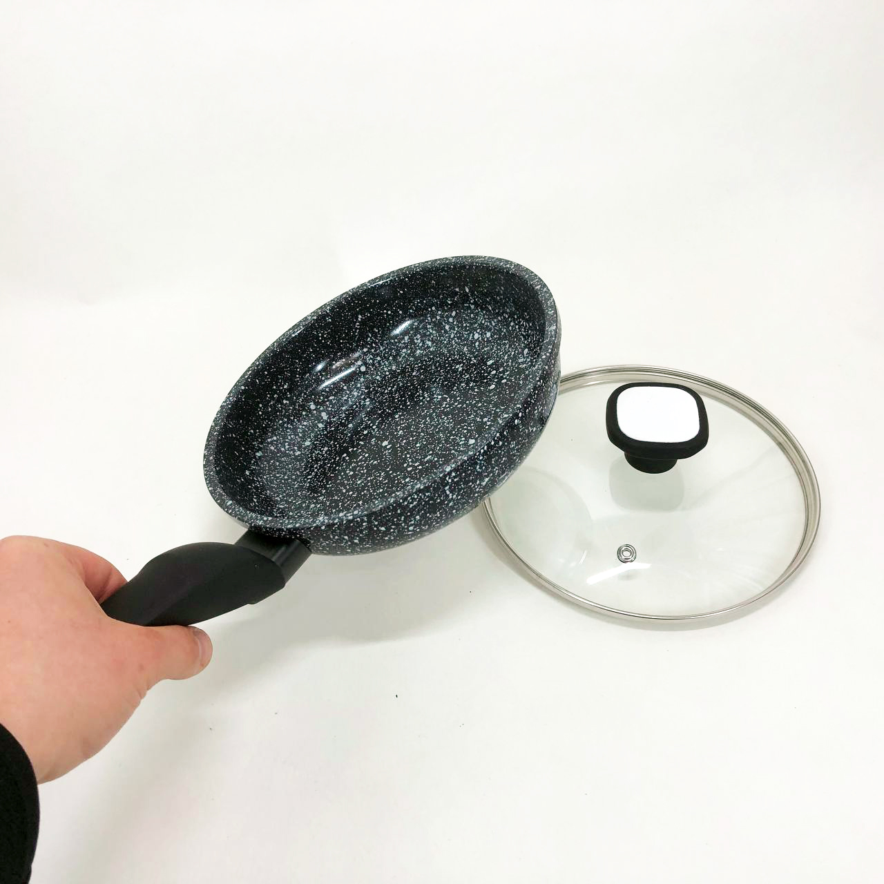 Сковорода UNIQUE UN-5112 18 см з кришкою та гранітним антипригарним покриттям — изображение 4