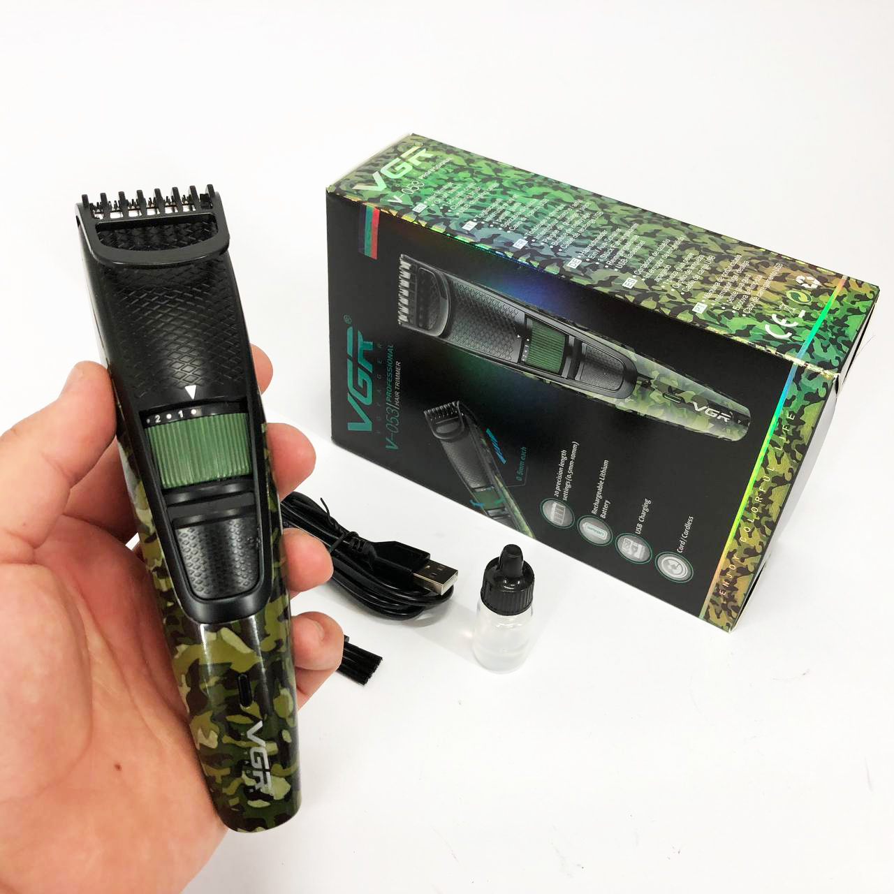 Машинка для стрижки VGR V-053 — акумуляторна USB, телескопічна насадка 0,5–10 мм — изображение 12