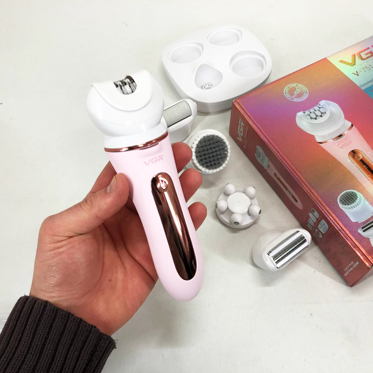 Епілятор VGR 5 в 1 V-751, 5 насадок. Колір: рожевий — изображение 6