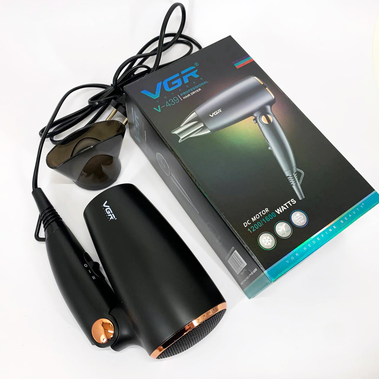 Професійний фен VGR V-439 — компактний, іонізація, 1200–1600 Вт — изображение 8