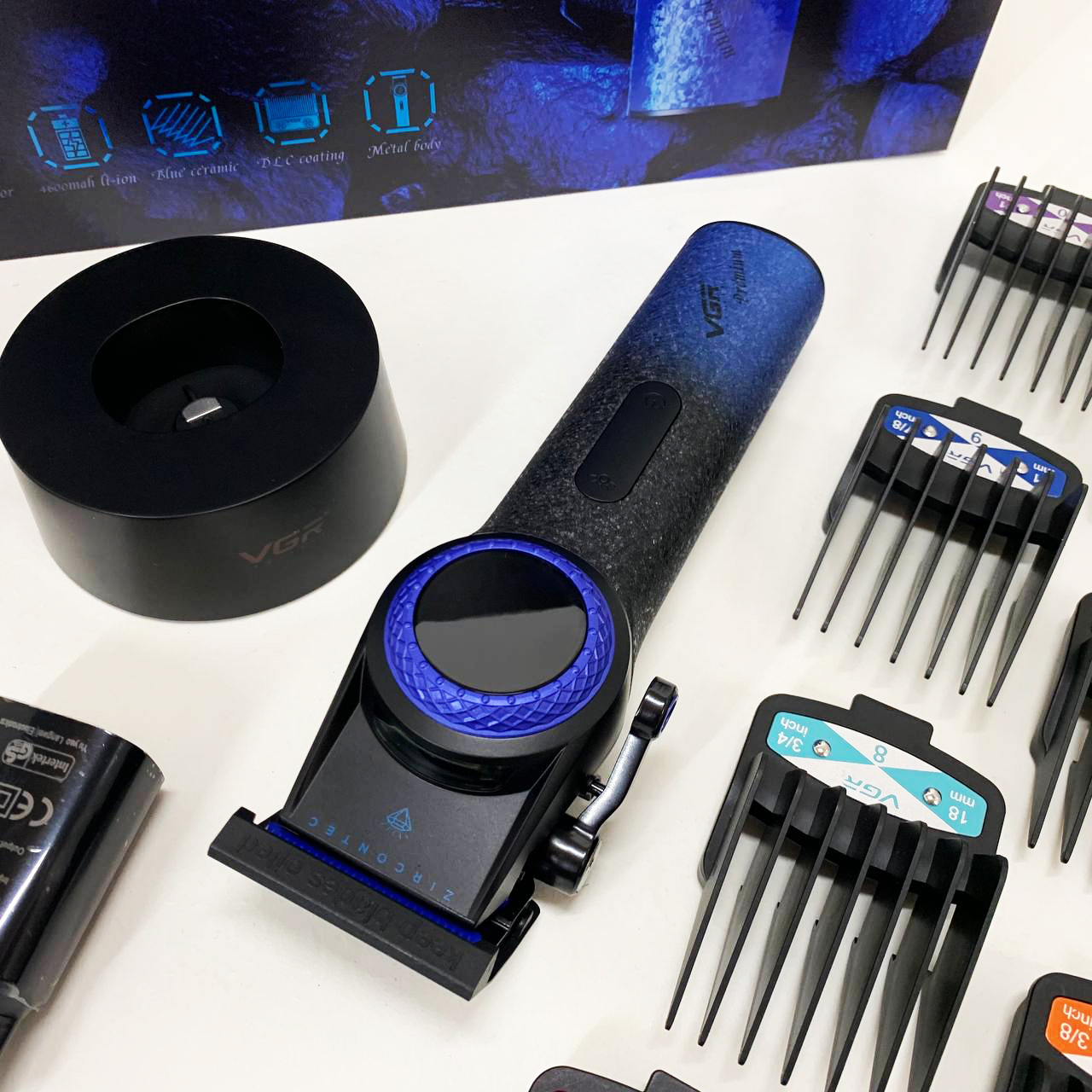 Машинка для стрижки VGR V-001 — до 9000 об/хв, LED-дисплей, 10 насадок — изображение 20