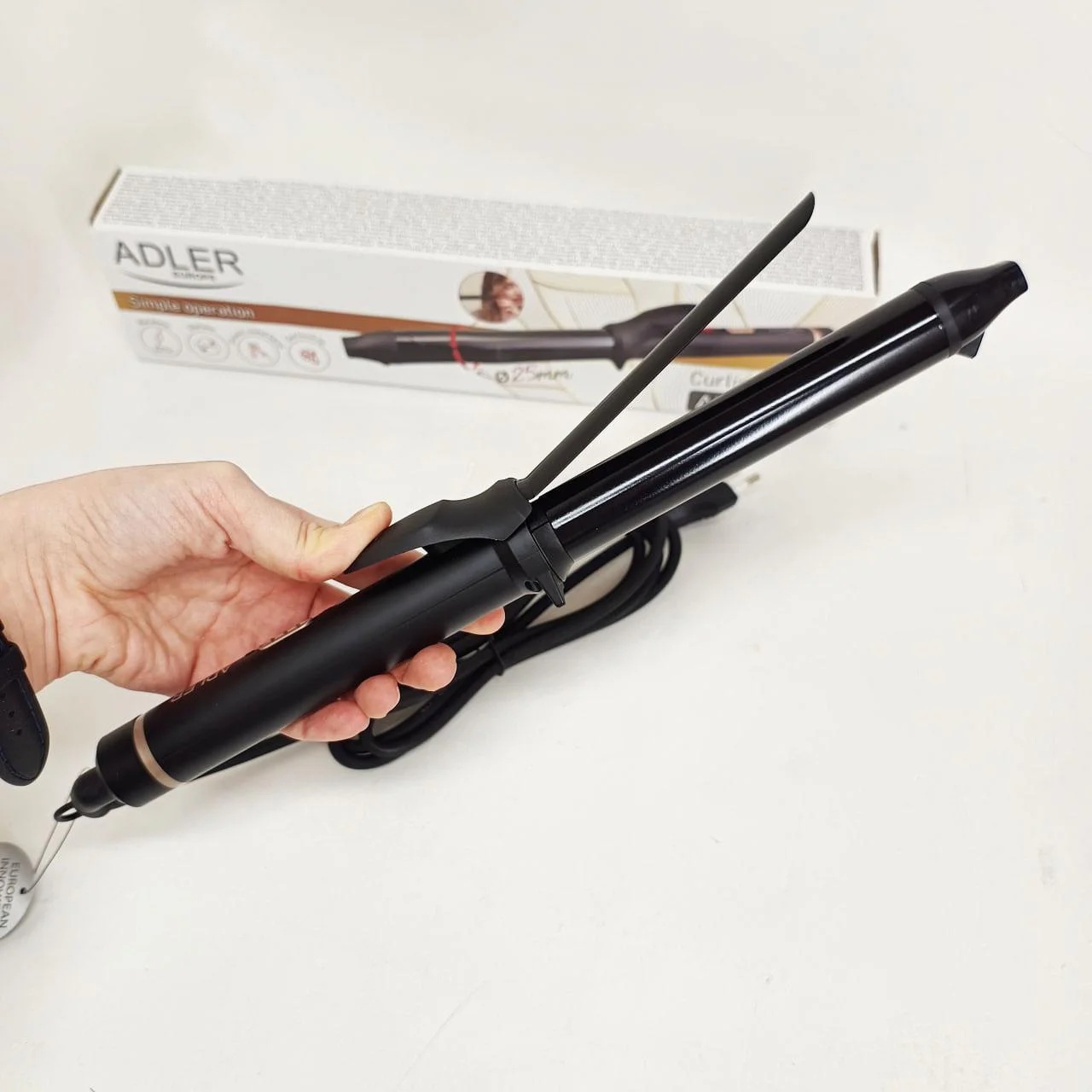 Плойка Adler AD 2115 Curly 100Вт з керамічним покриттям для локонів середньої товщини - Зображення 4