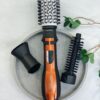 Фен гребінець Gemei GM-4828 — швидка укладка для ідеального вигляду.