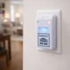 Електромагнітний відлякувач RIDDEX PLUS тарганів, гризунів, комах Pest Repelling Aid ультразвуковий 200 кв. м 4 Вт
