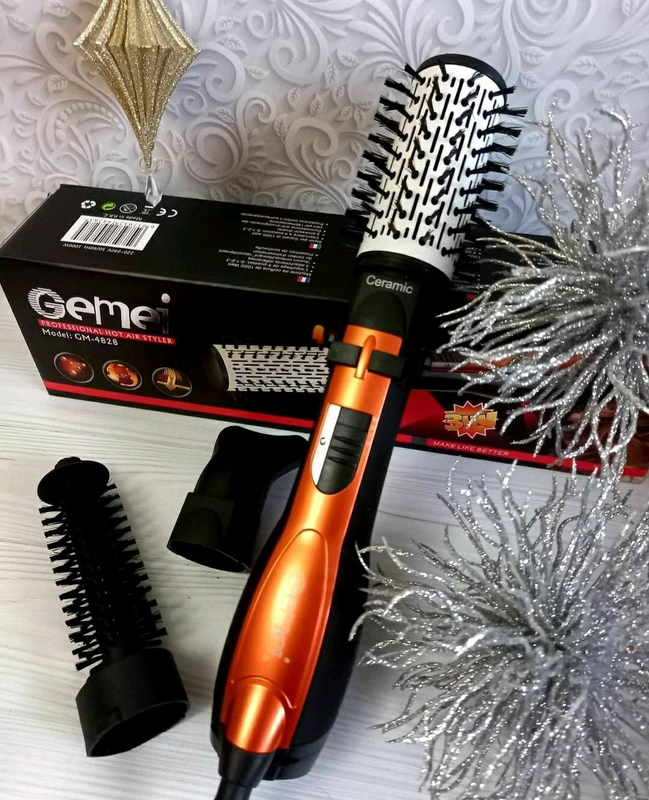 Фен гребінець Gemei GM-4828 — швидка укладка для ідеального вигляду.
