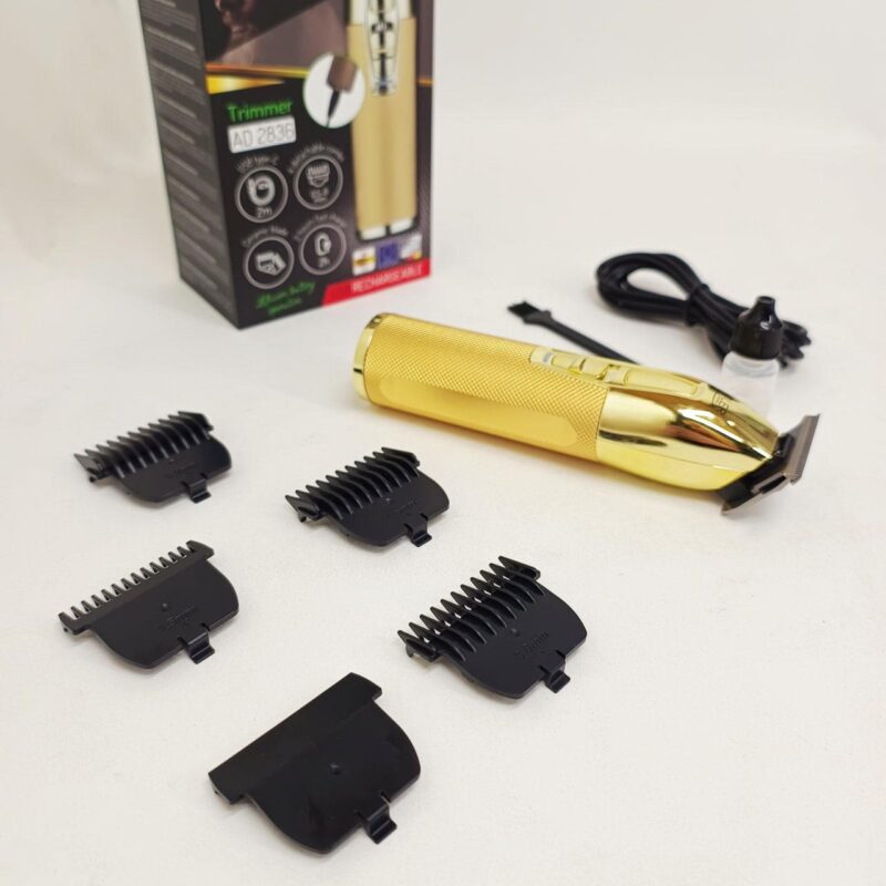 Машинка для стрижки волосся Adler AD-2836G з тривалою автономністю.