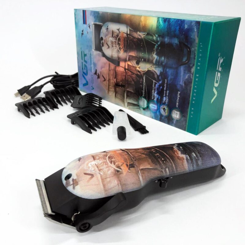 Акумуляторна машинка для стрижки VGR V-690 з USB зарядкою для професіоналів.