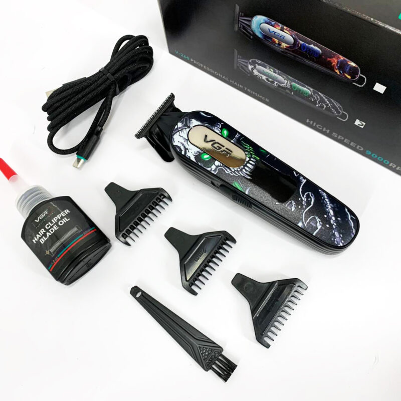 Тример VGR V-260 GREEN — потужний інструмент для догляду за бородою та вусами.