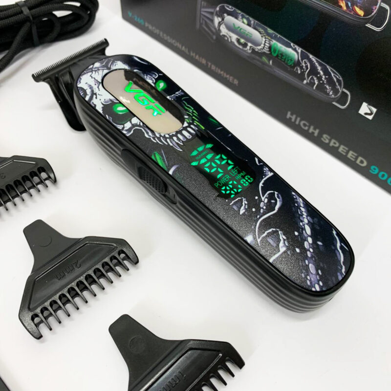 Тример VGR V-260 GREEN — потужний інструмент для догляду за бородою та вусами.