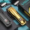 Акумуляторна машинка для стриження VGR V-138 GOLD з LED-дисплеєм та безщітковим мотором для професіоналів