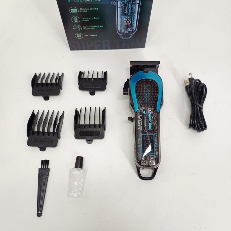 Акумуляторна машинка для стрижки VGR V-692 GREEN — бездоганність стрижки для дому та професіоналів.