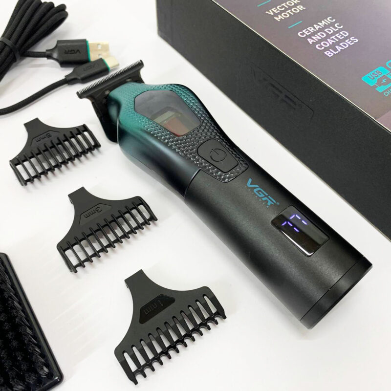 Тример VGR V-997 — потужний інструмент для стрижки волосся з автономністю до 120 хвилин.