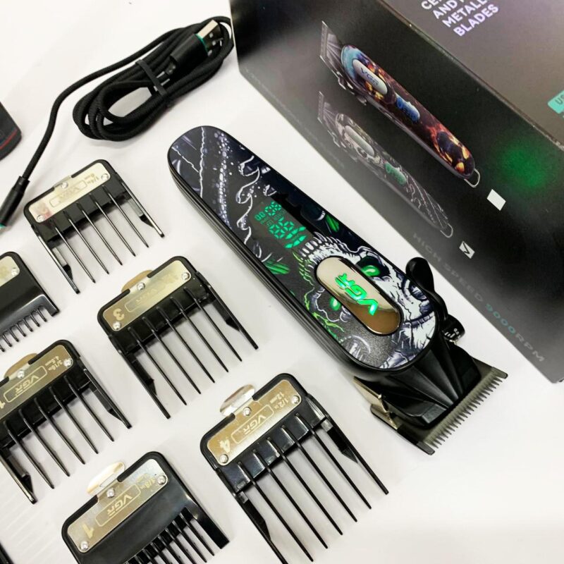 Акумуляторна машинка для стрижки VGR V-279 GREEN — потужність і точність для ідеальної стрижки.