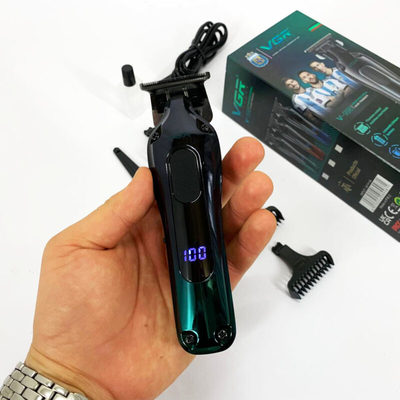 Тример VGR V-998 — зручний аксесуар для стрижки волосся з автономною роботою до 180 хвилин.