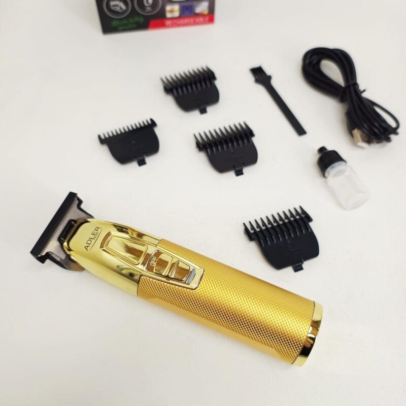 Машинка для стрижки волосся Adler AD-2836G з тривалою автономністю.