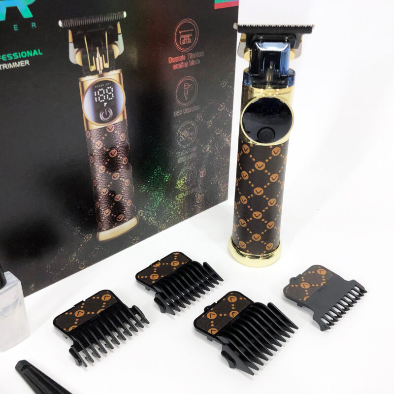 Тример VGR V-942 — потужний інструмент для стильних зачісок без зусиль.