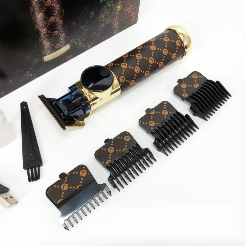 Тример VGR V-942 — потужний інструмент для стильних зачісок без зусиль.