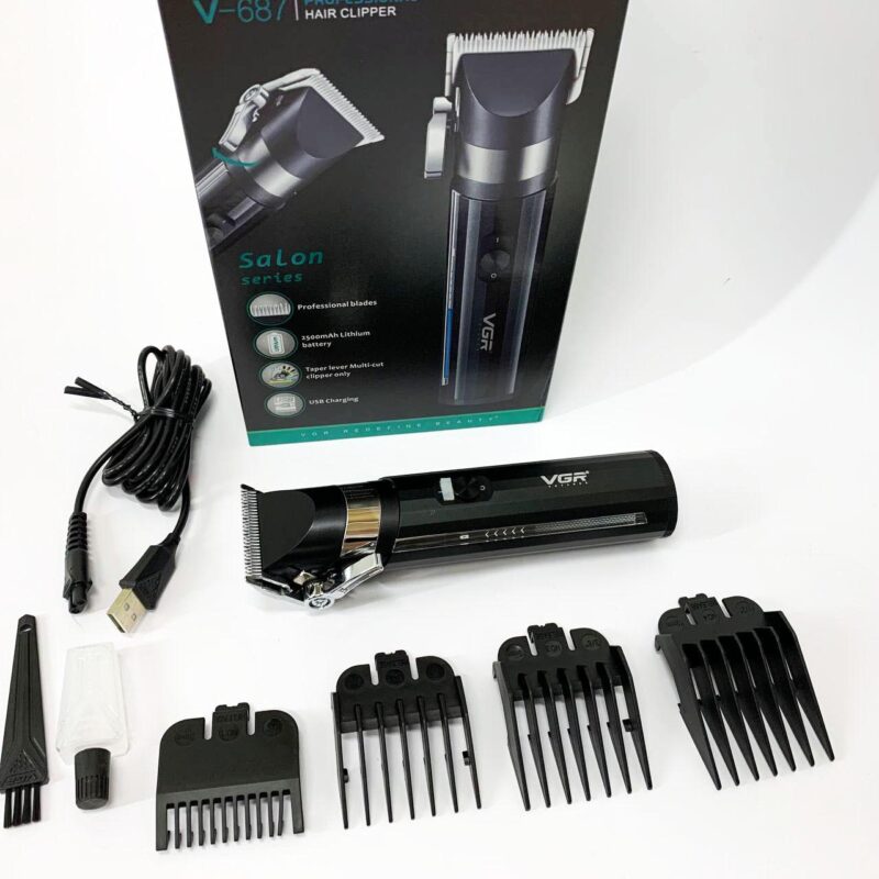 Акумуляторна машинка для стрижки VGR V-687 з автономністю до 300 хвилин