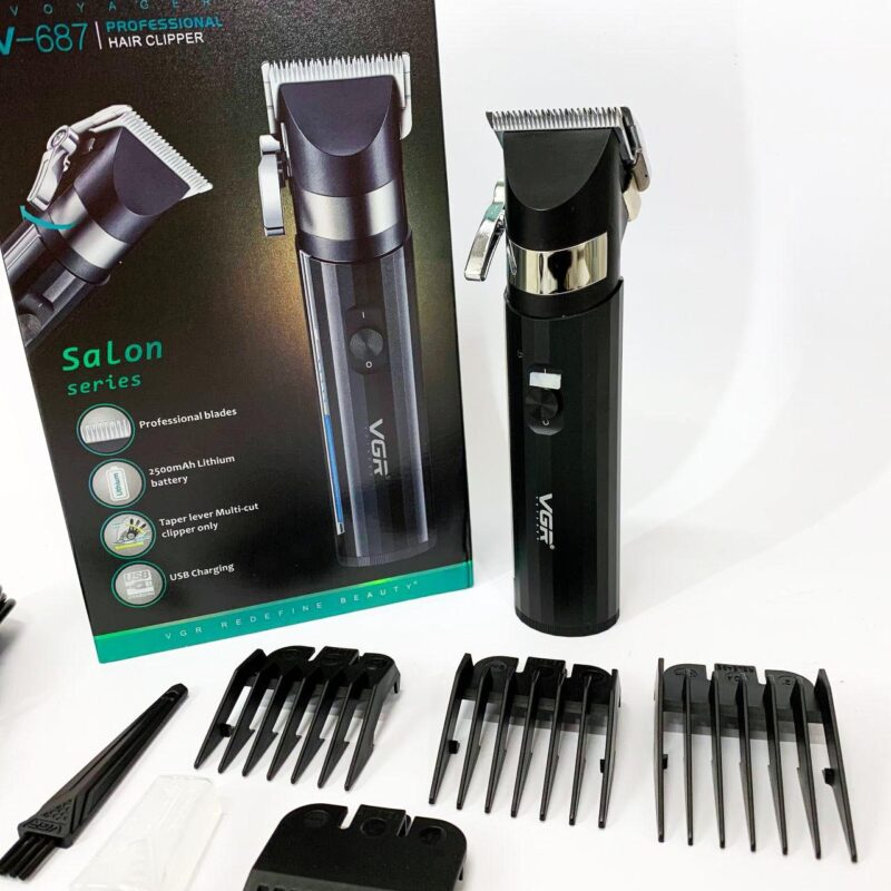 Акумуляторна машинка для стрижки VGR V-687 з автономністю до 300 хвилин