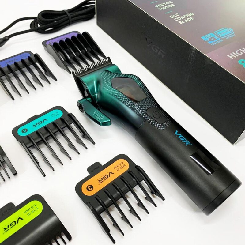 Акумуляторна машинка для стрижки VGR V-271 — потужний інструмент для професіоналів та домашнього використання.