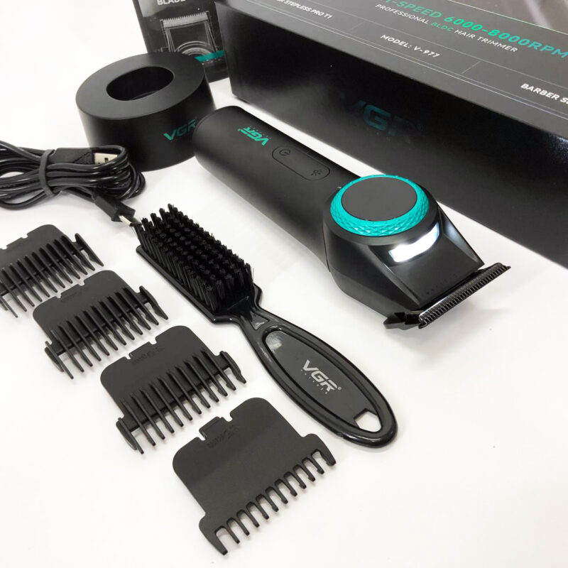 Тример VGR V-977 BLACK — потужний інструмент для професійного стайлінгу волосся.