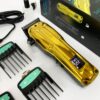 Акумуляторна машинка для стриження VGR V-138 GOLD з LED-дисплеєм та безщітковим мотором для професіоналів