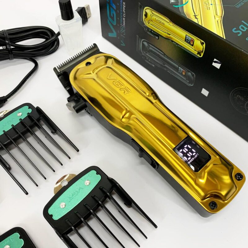Акумуляторна машинка для стриження VGR V-138 GOLD з LED-дисплеєм та безщітковим мотором для професіоналів