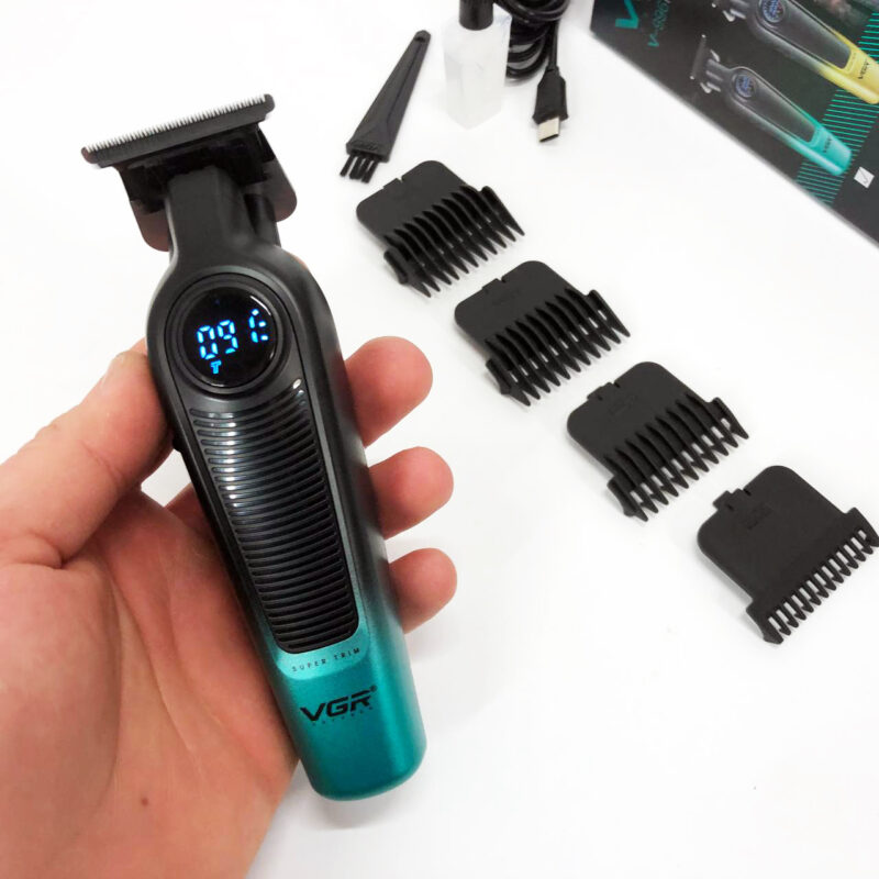 Тример VGR V-996 GREEN — ефективний інструмент для професійних зачісок.