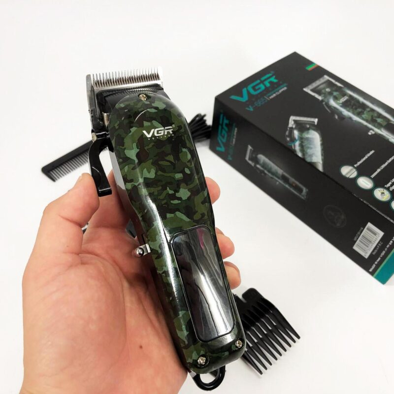 Машинка для стрижки волосся VGR V-665 – ідеальний помічник для стильних стрижок вдома