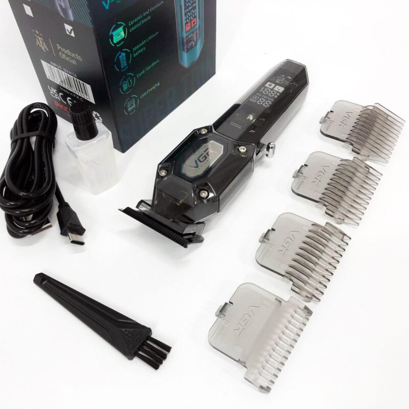 Акумуляторна машинка для стрижки VGR V-900 з дисплеєм — точність та зручність у догляді за волоссям.
