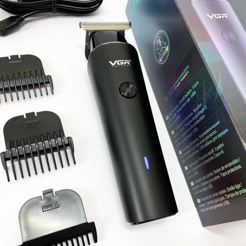 Акумуляторний триммер VGR V-933 — свобода стрижки в будь-яких умовах.