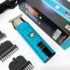 Тример VGR V-943 BLUE — зручний та ефективний догляд за бородою та вусами.