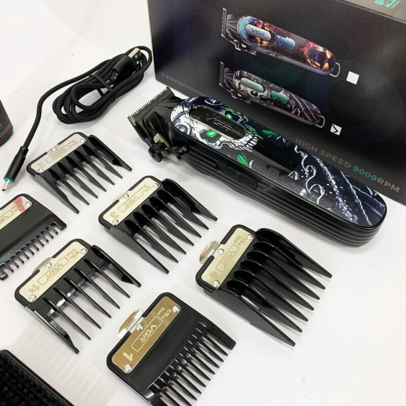 Акумуляторна машинка для стрижки VGR V-279 GREEN — потужність і точність для ідеальної стрижки.