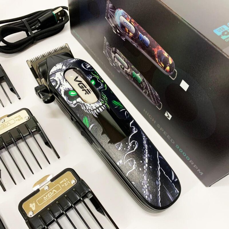 Акумуляторна машинка для стрижки VGR V-279 GREEN — потужність і точність для ідеальної стрижки.