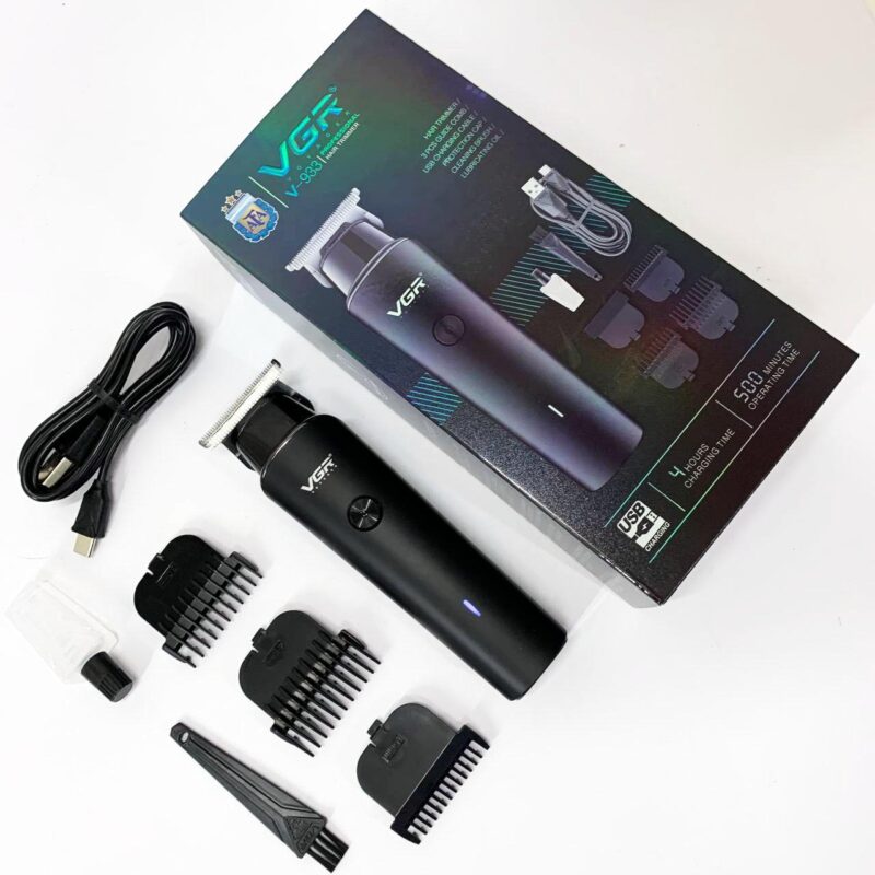 Акумуляторний триммер VGR V-933 — свобода стрижки в будь-яких умовах.