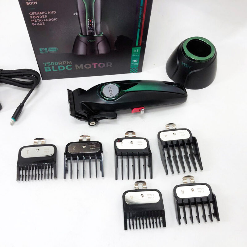 Машинка для стрижки VGR V-010 Professional Metal — швидка та акуратна стрижка для професіоналів і вдома.