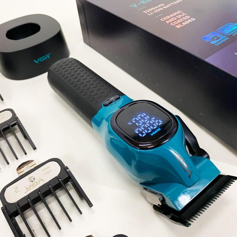 Машинка для стрижки акумуляторна VGR V-886C BLUE — досягайте ідеальних результатів легко.