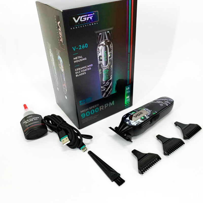 Тример VGR V-260 GREEN — потужний інструмент для догляду за бородою та вусами.