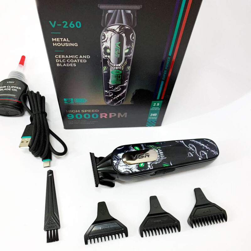 Тример VGR V-260 GREEN — потужний інструмент для догляду за бородою та вусами.