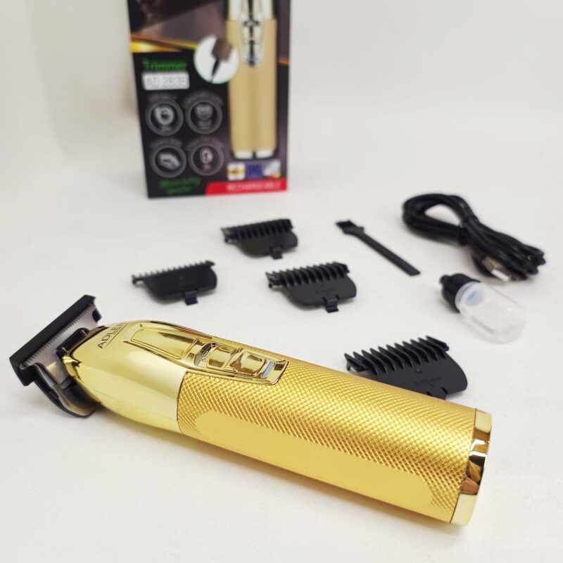 Машинка для стрижки волосся Adler AD-2836G з тривалою автономністю.