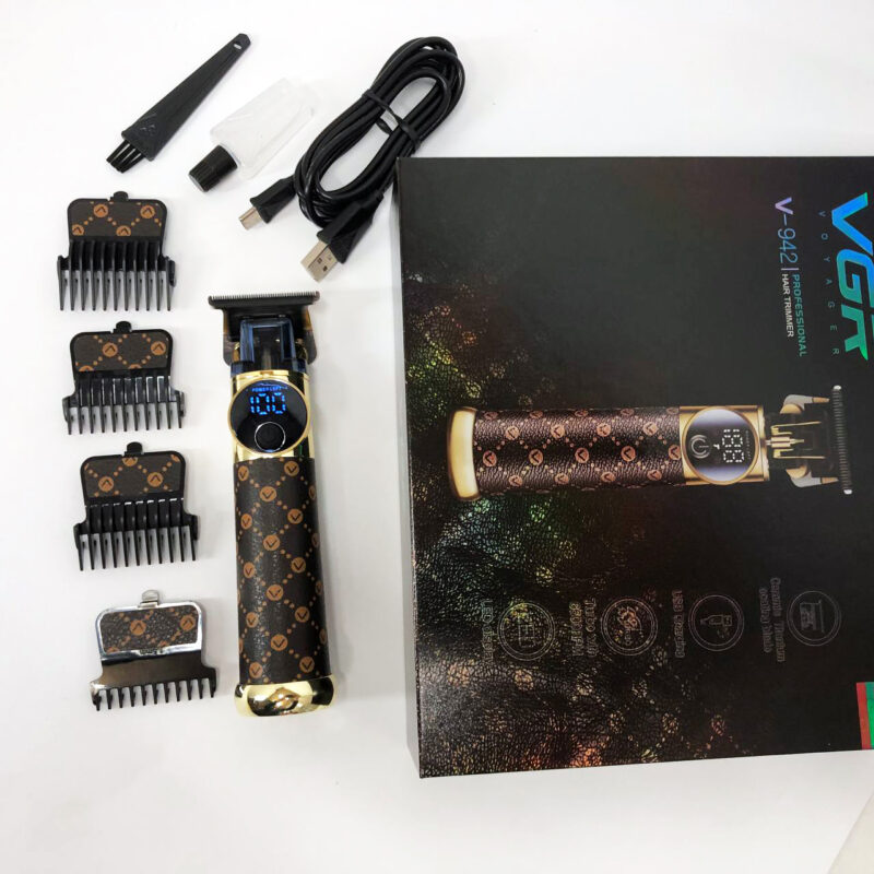 Тример VGR V-942 — потужний інструмент для стильних зачісок без зусиль.