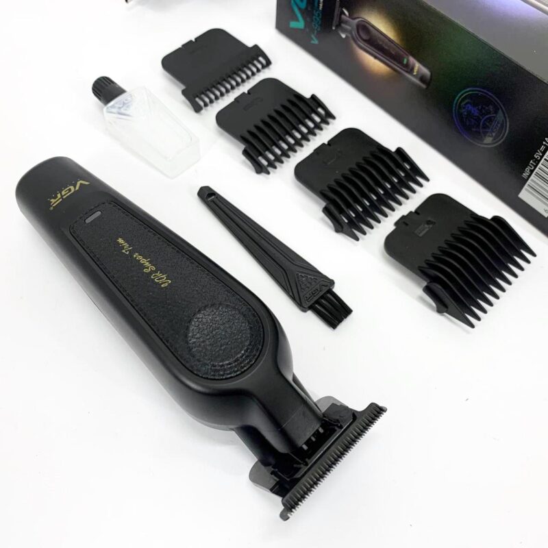 Акумуляторна машинка для стрижки VGR V-995 — ідеальна стрижка без зусиль у домашніх умовах.