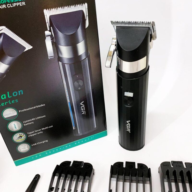 Акумуляторна машинка для стрижки VGR V-687 з автономністю до 300 хвилин